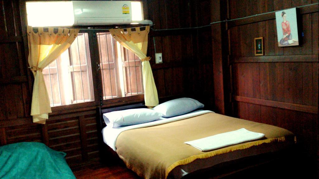 Baan Mai Guesthouse Mae Hong Son Room photo